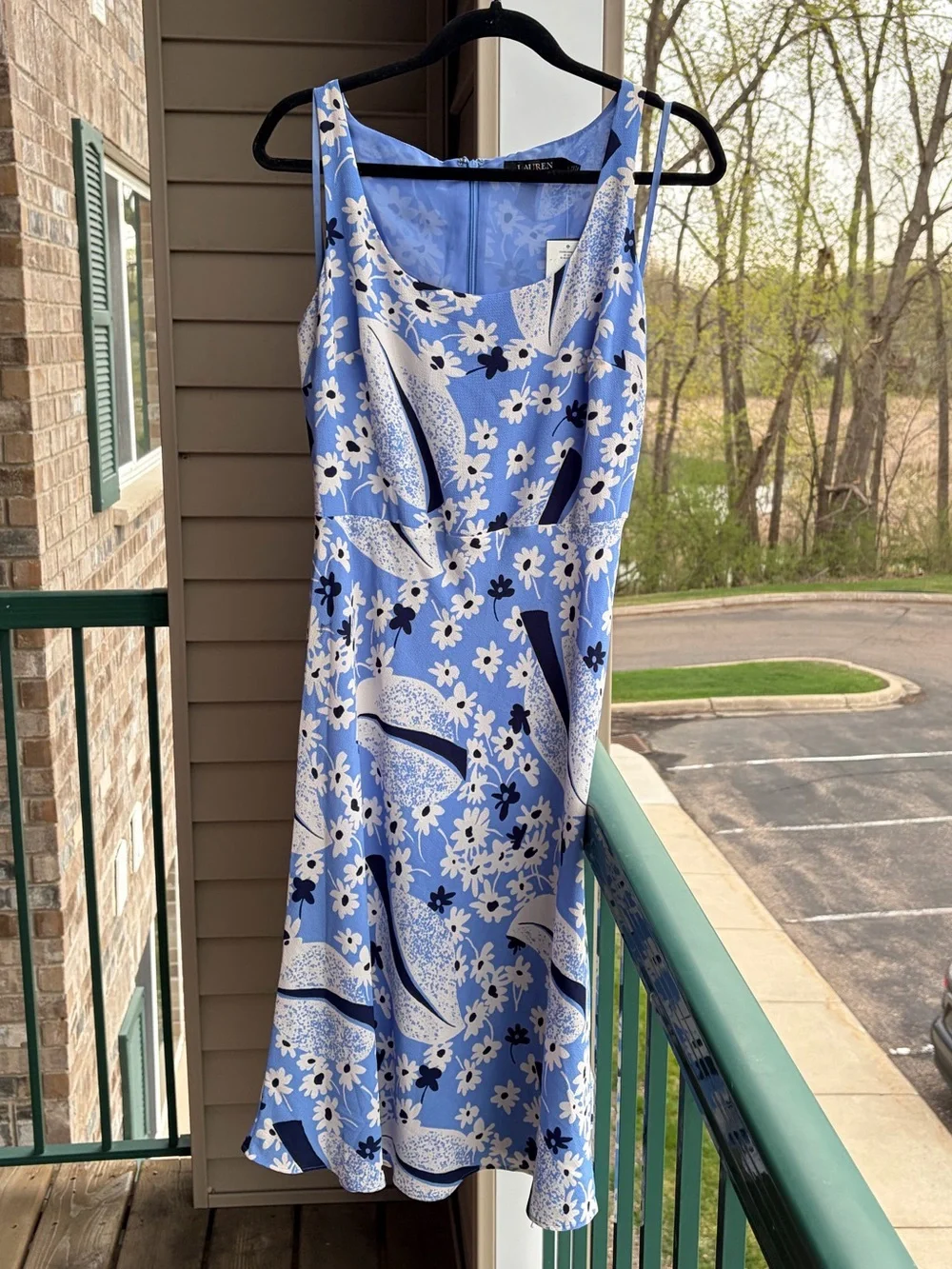 🆕🦋Lauren Ralph Lauren Blue Floral Midi Dress Belted Fit & Flare Summer Size 6 - Picture 4 of 17